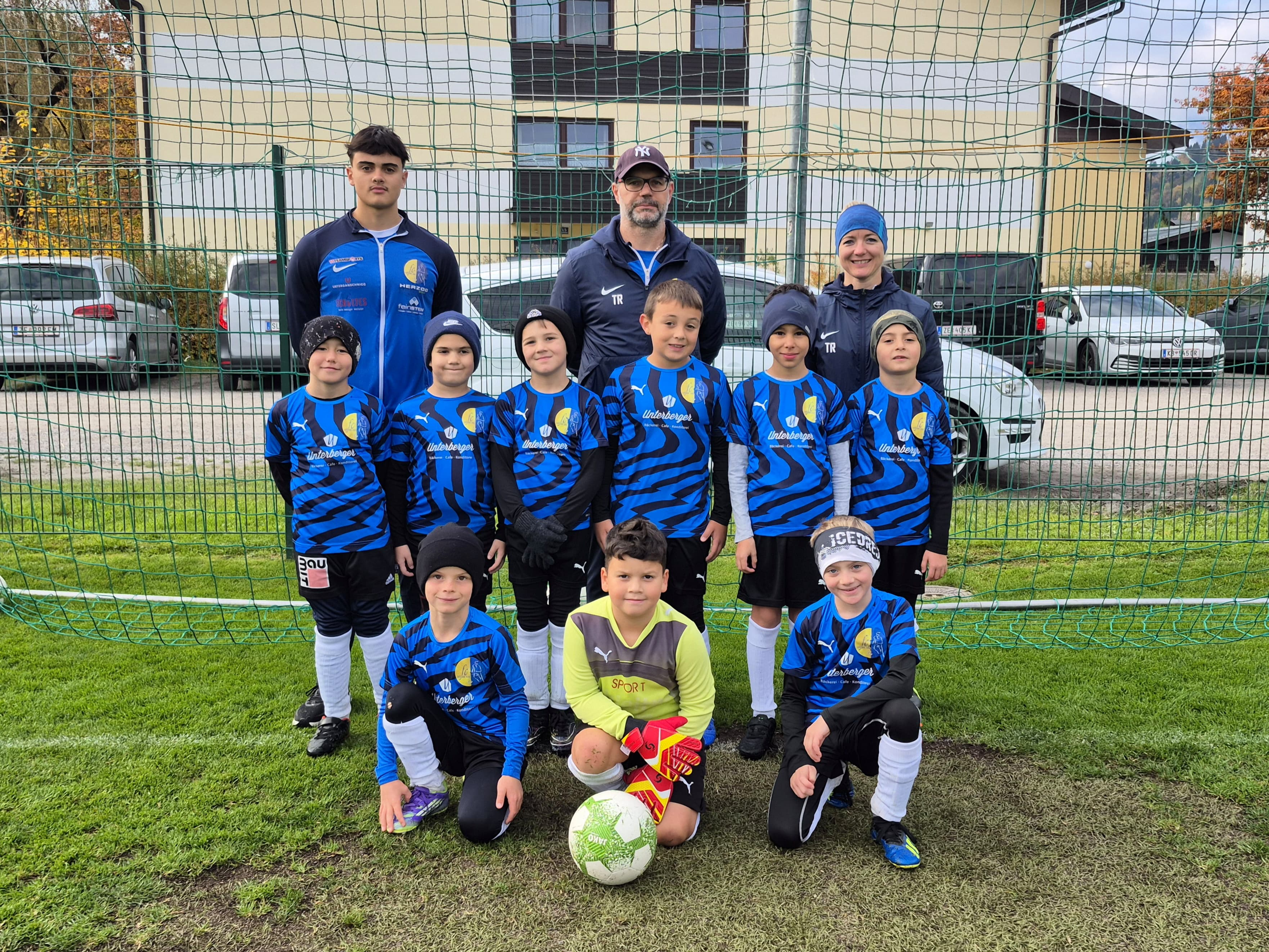 Mannschaftsfoto der U9 des FC Zell am See